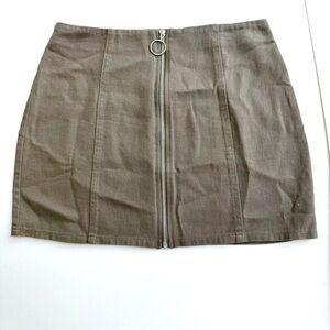 Chloe & Katie olive green zip up skirt Size XL